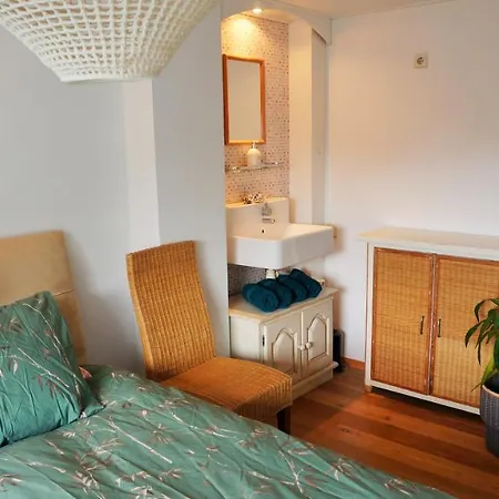 Feriehus Sandy Bum Beach House *